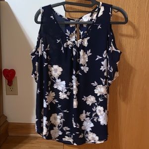 Floral loose fitted shirt